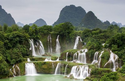 Ban Gioc waterfall in Cao Bang - Viet Nam