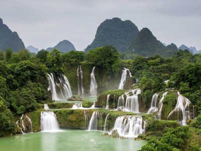 Ban Gioc waterfall in Cao Bang - Viet Nam
