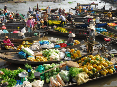 Cai Rang floating market