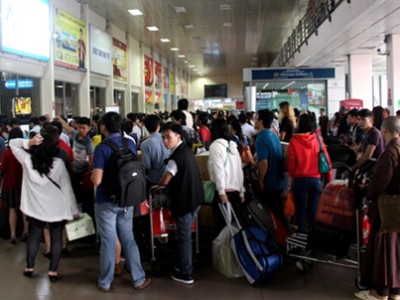 tan san nhat overload