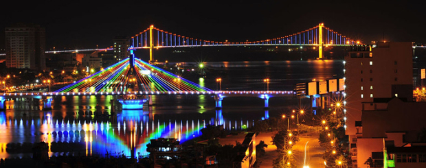 danang at night